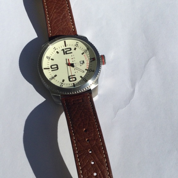 MEN’S WATCH BY TOMMY HILFIGER